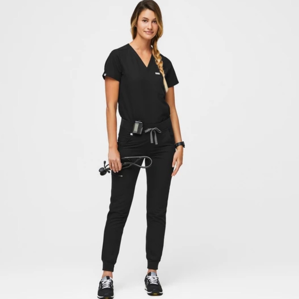 FIGS Zamora Jogger Scrub Pants